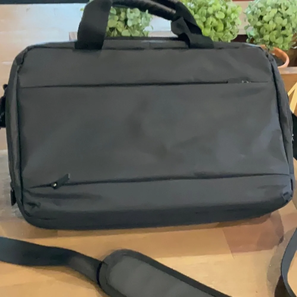Wenger Black Professional Laptop Bag with Durable Design